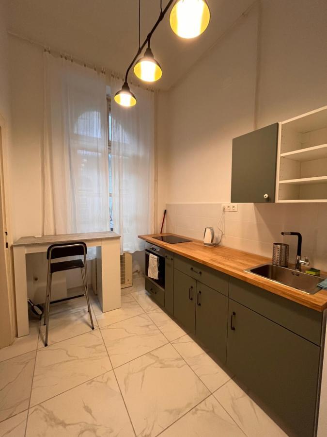 Calm, Artistic Apartment 9Th Distric Central City Budapest Exterior foto